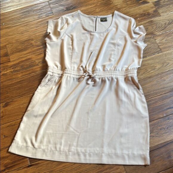 32 Degrees Athletic Cream Sundress Cap Sleeve Mini - Picture 2 of 10